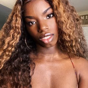 Meet your Posher, Jada